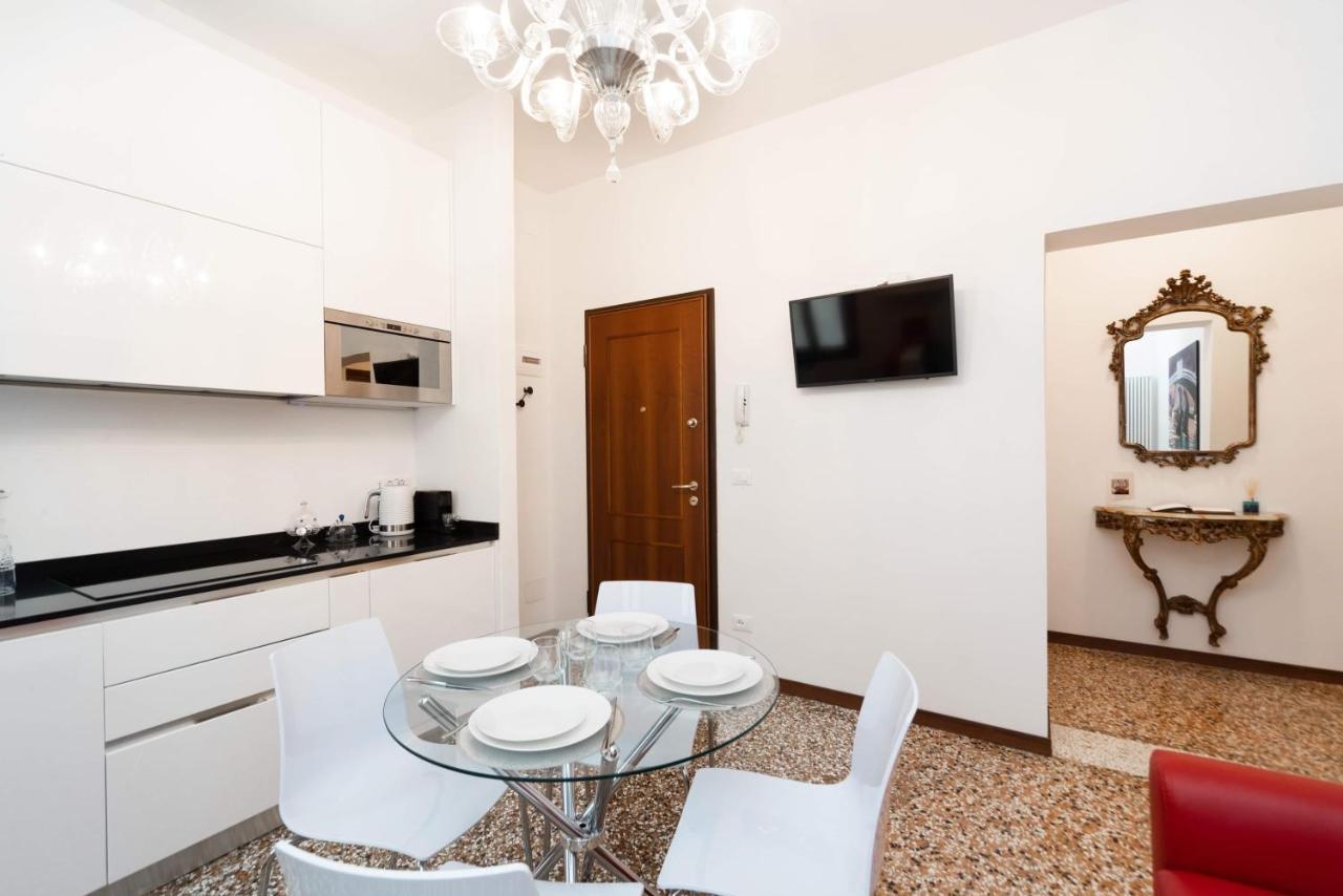 Just Urban Stays - Castello 5067 Boutique Apartment البندقية المظهر الخارجي الصورة