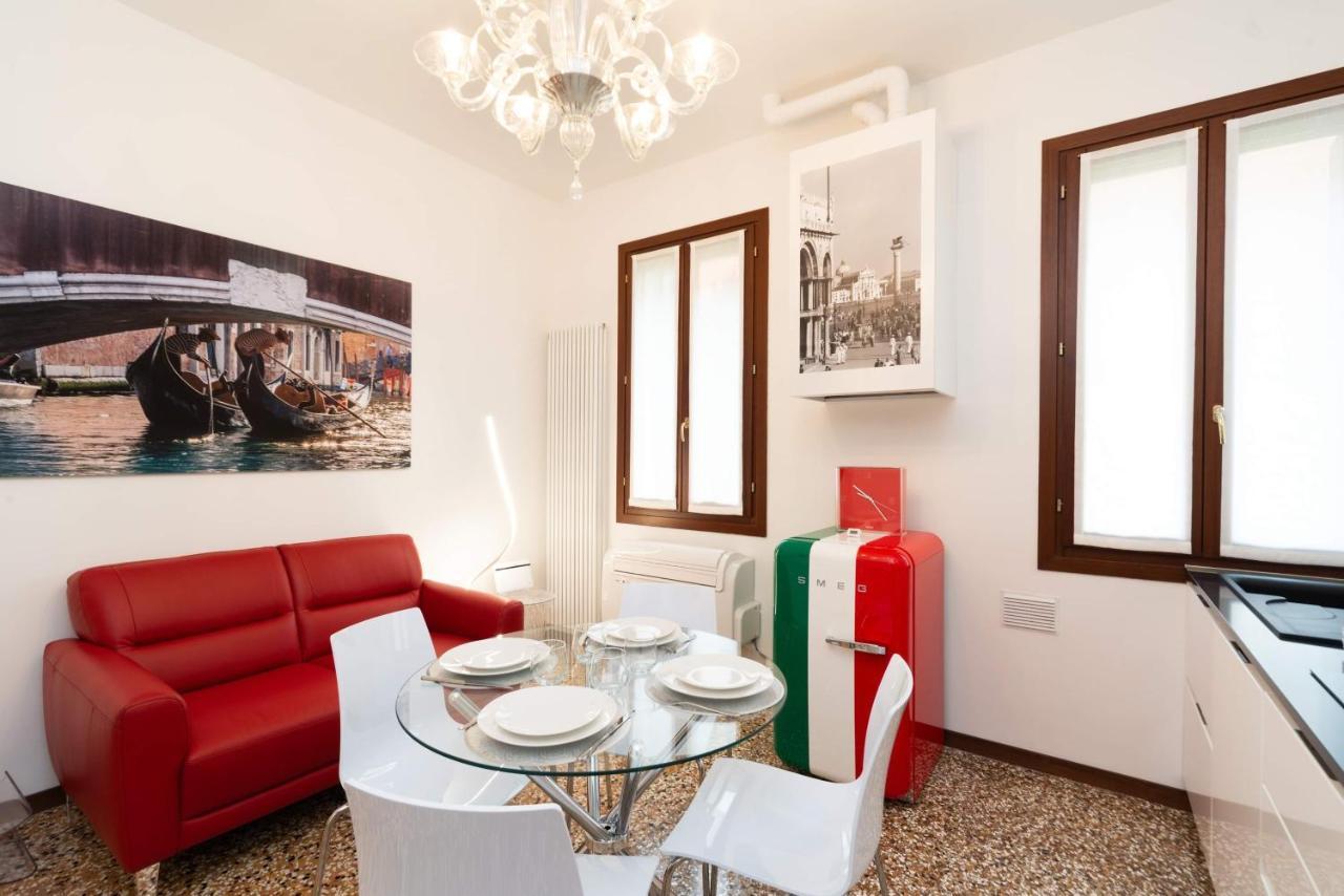Just Urban Stays - Castello 5067 Boutique Apartment البندقية المظهر الخارجي الصورة