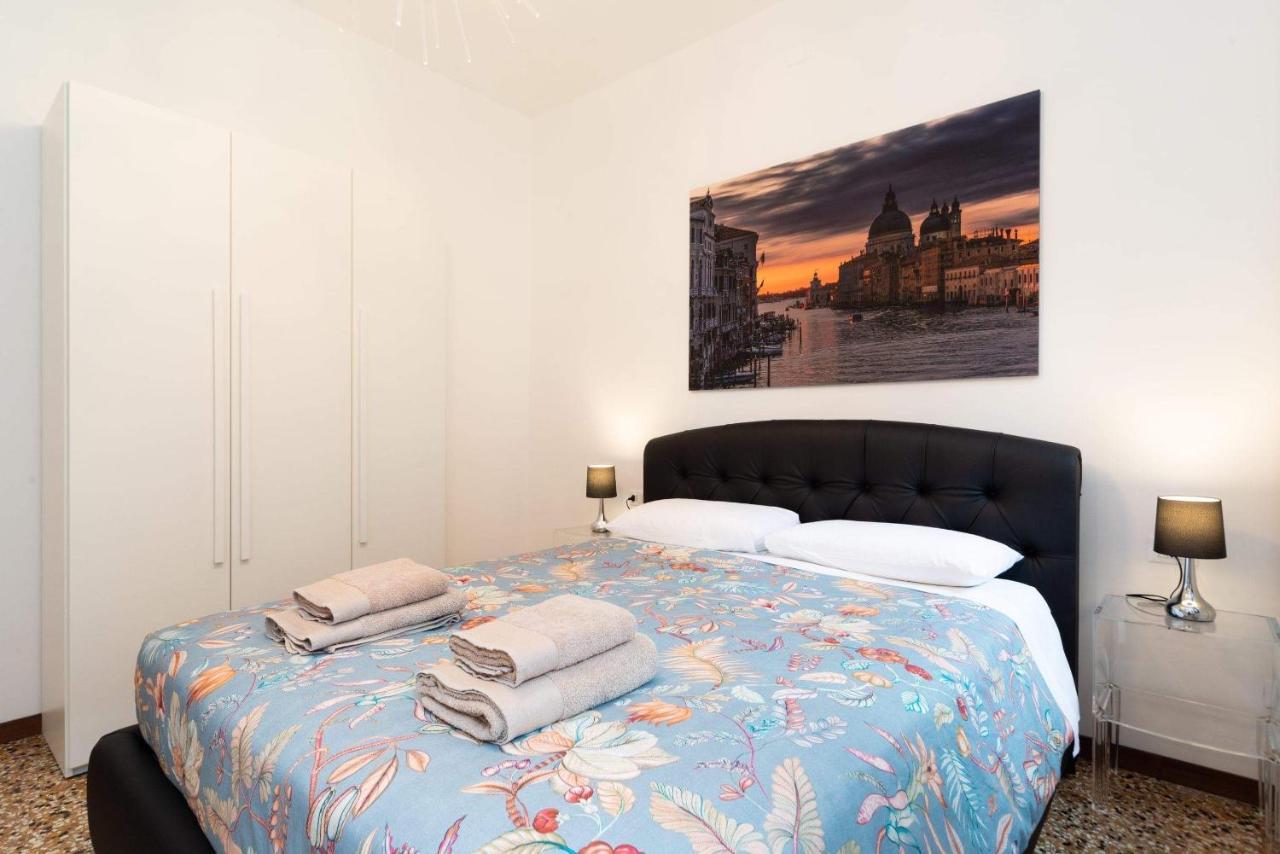 Just Urban Stays - Castello 5067 Boutique Apartment البندقية المظهر الخارجي الصورة