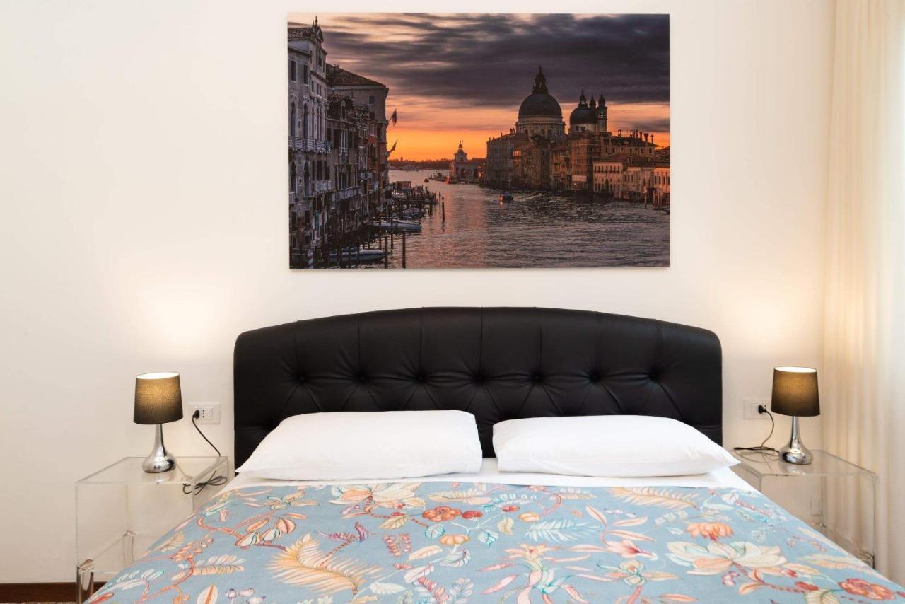 Just Urban Stays - Castello 5067 Boutique Apartment البندقية المظهر الخارجي الصورة