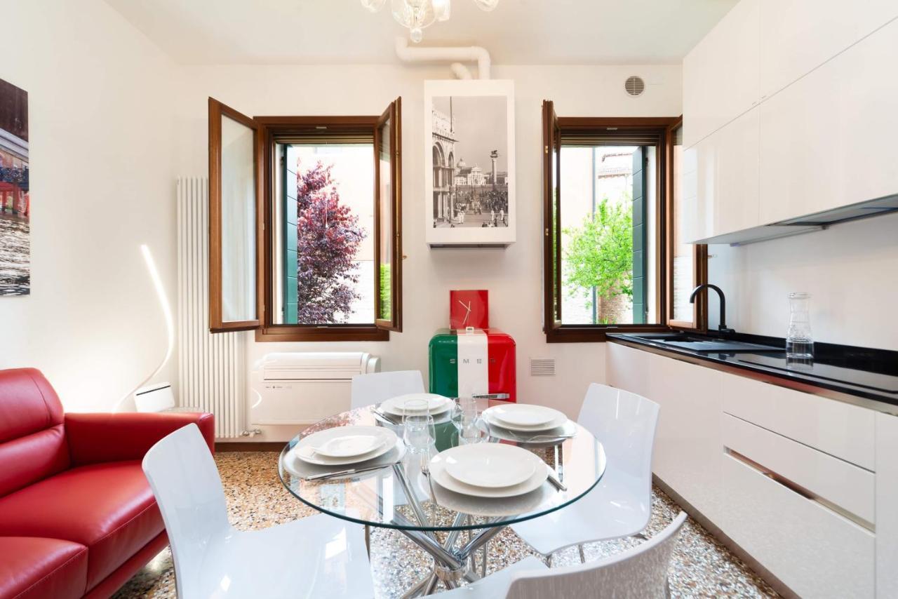 Just Urban Stays - Castello 5067 Boutique Apartment البندقية المظهر الخارجي الصورة